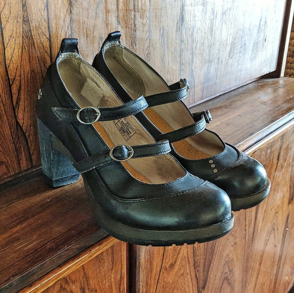 Dr. Marten Diva Marlena heeled boots